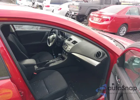 2013 Mazda Mazda3 I Touring из США, поврежденный, VIN JM1BL1V74D1818309